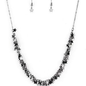 Paparazzi Starry Anthem Star necklace and earring set NWT